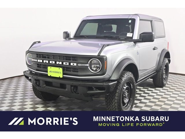 2023 Ford Bronco 2-Door Black Diamond's photo