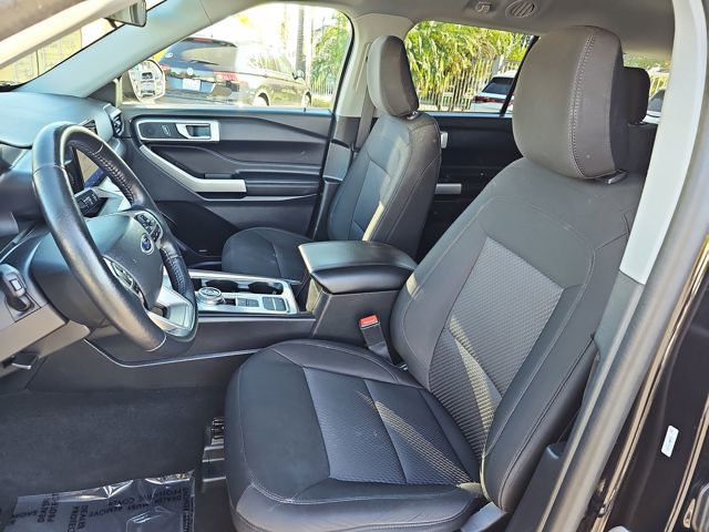 2023 Ford Explorer XLT - Photo 17