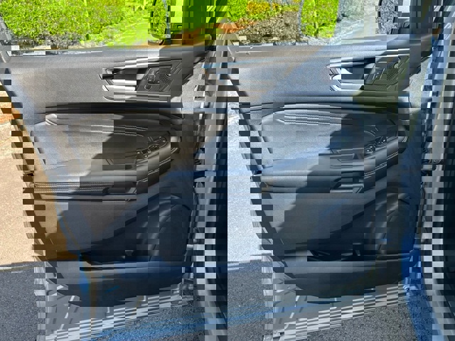 Edge Titanium