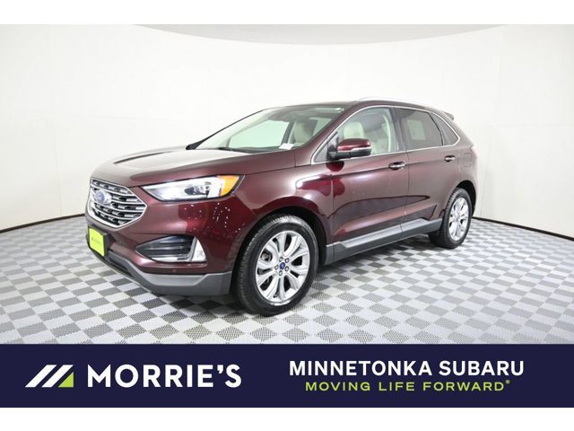 2022 Ford Edge Titanium's photo