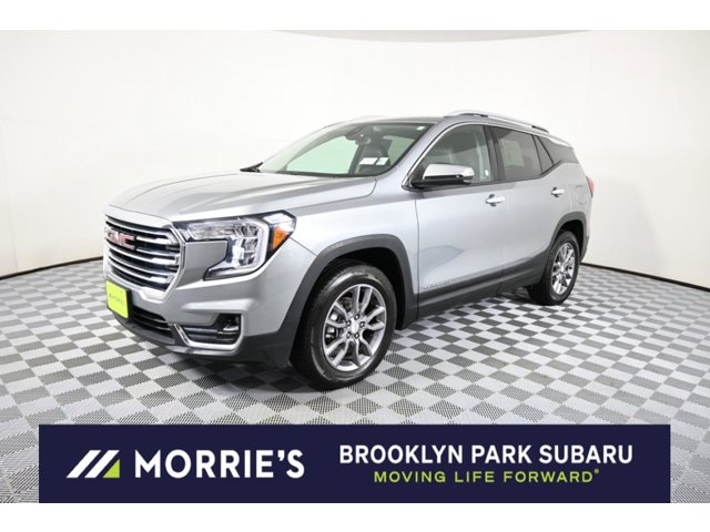 2023 GMC Terrain SLT's photo