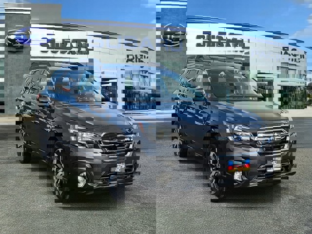 2019 Subaru Outback Limited's photo