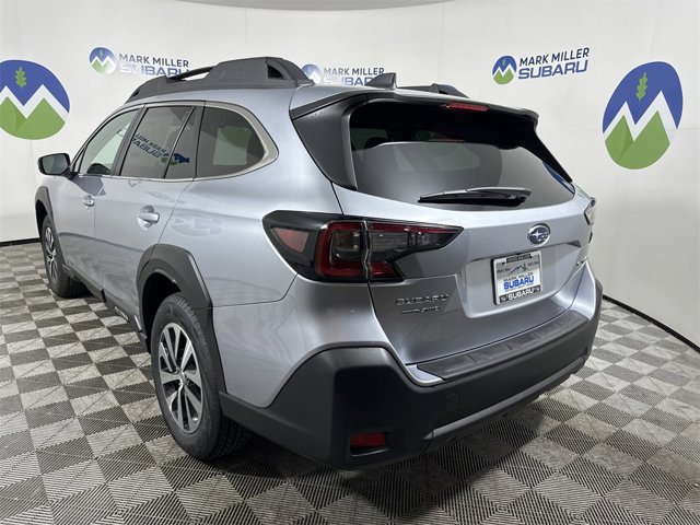 2025 Subaru Outback Premium photo 3