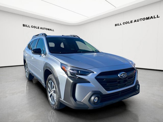 2025 Subaru Outback Premium's photo