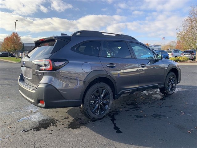 2025 Subaru Outback Onyx Edition photo 3