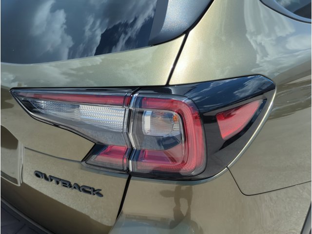 2025 Subaru Outback Onyx Edition photo 7