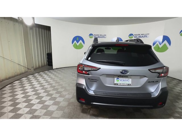 2025 Subaru Outback Onyx Edition photo 8