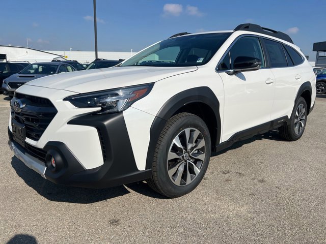 2025 Subaru Outback Limited's photo