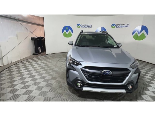 2025 Subaru Outback Touring photo 3