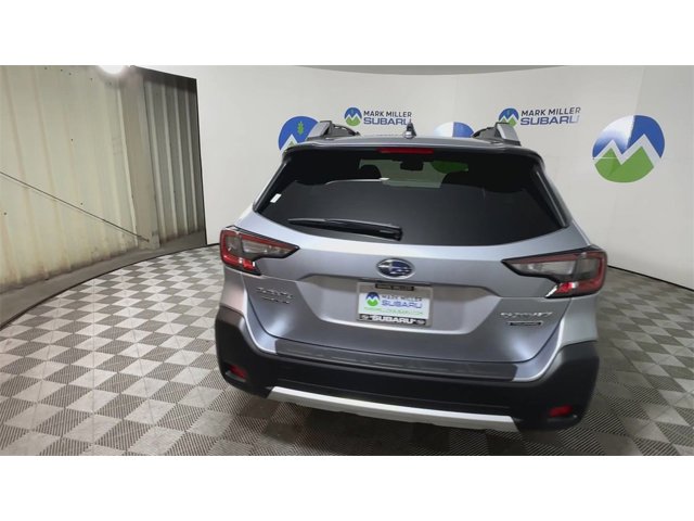2025 Subaru Outback Touring photo 8