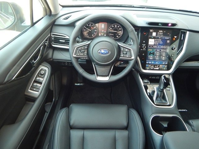 2025 Subaru Outback Touring XT photo 10
