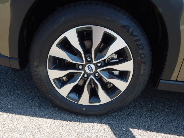 2025 Subaru Outback Touring XT photo 9