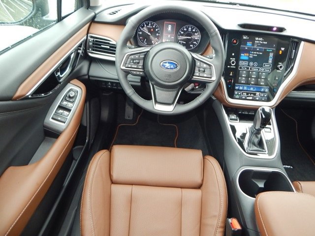 2025 Subaru Outback Touring XT photo 10