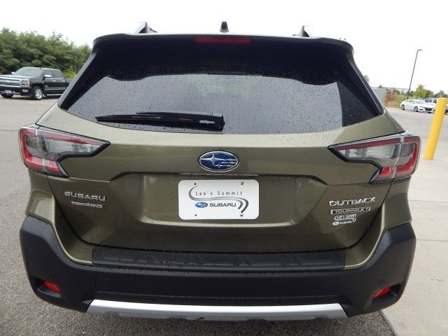 2025 Subaru Outback Touring XT photo 3