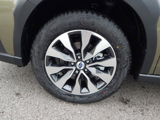 2025 Subaru Outback Touring XT photo 9
