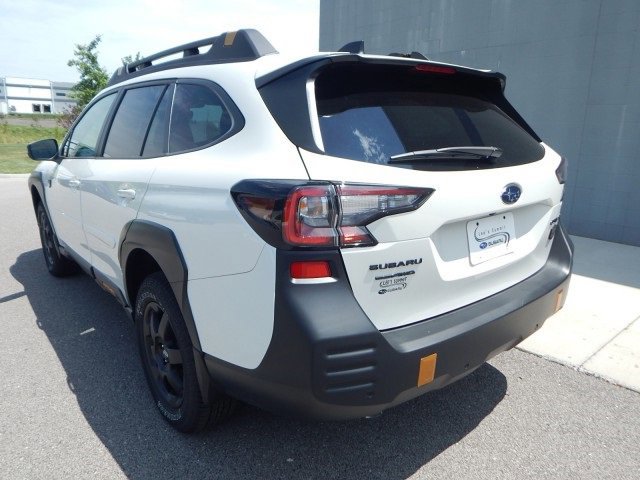 2025 Subaru Outback Wilderness photo 2