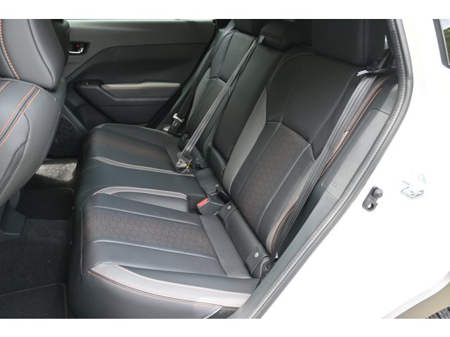 New 2026 CRYSTAL WHITE PEARL Subaru Limited image 29