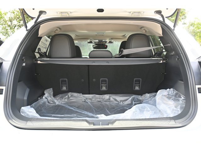 New 2026 CRYSTAL WHITE PEARL Subaru Limited image 33
