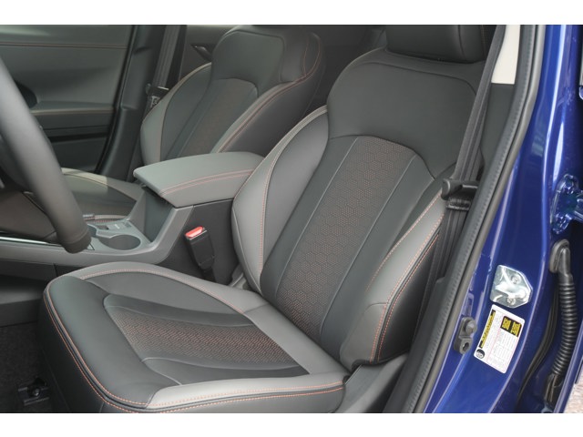 New 2026 SAPPHIRE BLUE PEARL Subaru Limited image 16