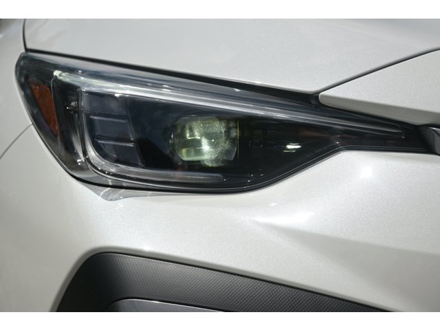 New 2026 CRYSTAL WHITE PEARL Subaru Limited image 10