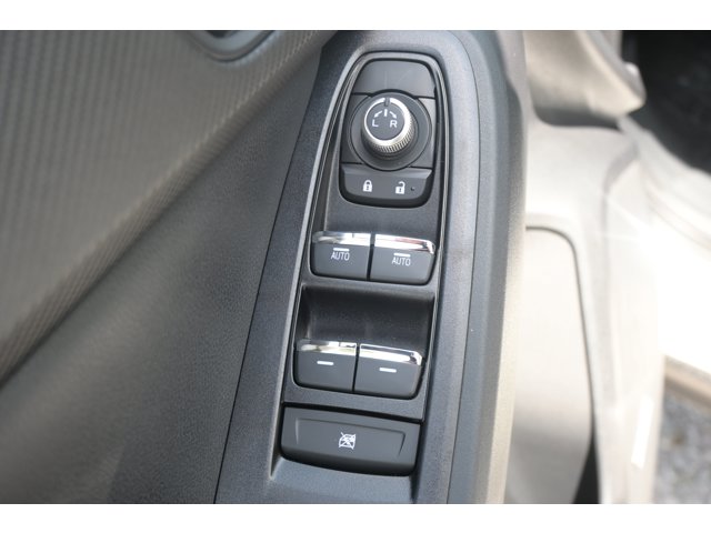 New 2026 CRYSTAL WHITE PEARL Subaru Limited image 14