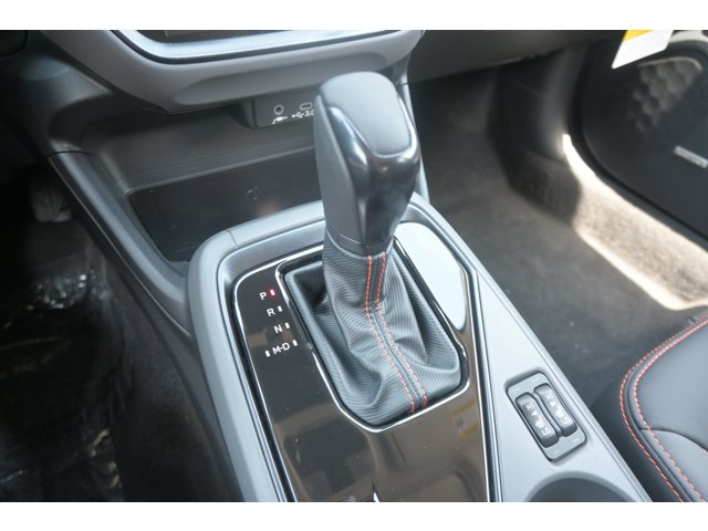 New 2026 CRYSTAL WHITE PEARL Subaru Limited image 25