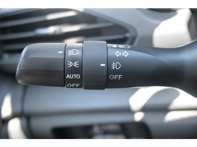 New 2026 CRYSTAL WHITE PEARL Subaru Limited image 27
