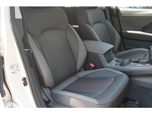 New 2026 CRYSTAL WHITE PEARL Subaru Limited image 32
