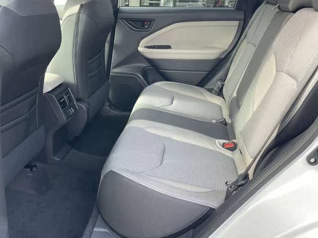 2026 Subaru Forester Premium - Photo 9