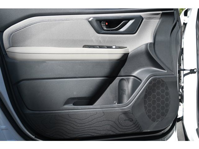 New 2026 CRYSTAL WHITE PEARL Subaru Premium image 13