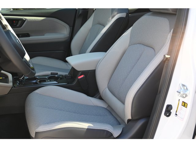 New 2026 CRYSTAL WHITE PEARL Subaru Premium image 15