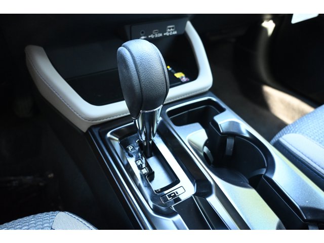 New 2026 CRYSTAL WHITE PEARL Subaru Premium image 25