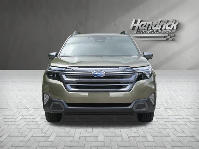 New 2026 AUTUMN GREEN METALLIC Subaru Limited image 3