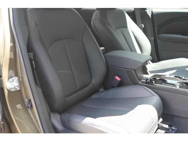 New 2026 AUTUMN GREEN METALLIC Subaru Limited image 33