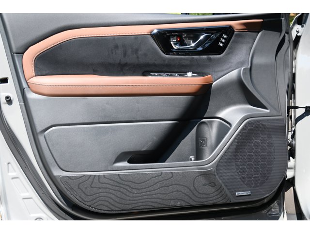 New 2026 RIVER ROCK PEARL Subaru Touring image 13