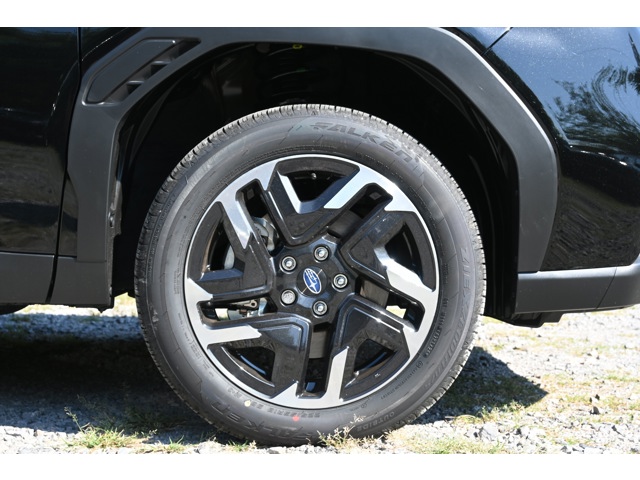 New 2026 CRYSTAL BLACK SILICA Subaru Premium Hybrid image 13