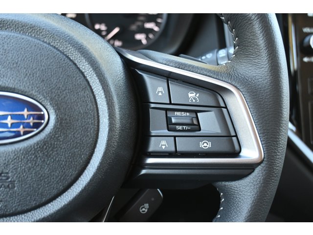 New 2027 CRYSTAL WHITE PEARL Subaru Premium 7-Passenger image 18