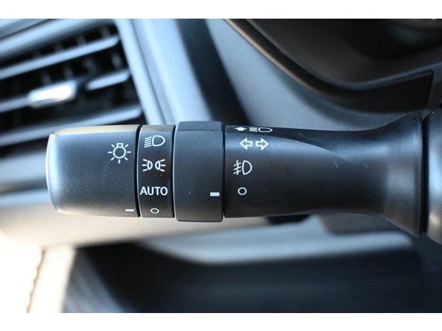 New 2027 CRYSTAL WHITE PEARL Subaru Premium 7-Passenger image 26