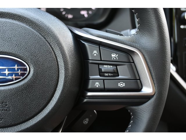 New 2027 CRYSTAL WHITE PEARL Subaru Premium 7-Passenger image 18