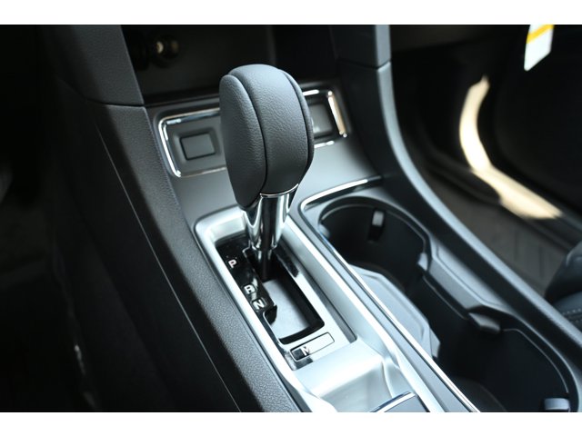 New 2027 DAYBREAK BLUE PEARL Subaru Premium 7-Passenger image 25
