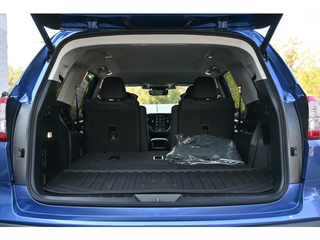 New 2027 DAYBREAK BLUE PEARL Subaru Premium 7-Passenger image 32