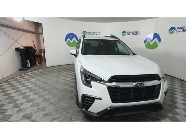2025 Subaru Ascent Premium photo 3