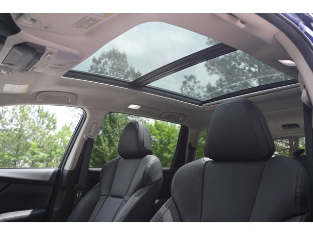 New 2026 SAPPHIRE BLUE PEARL Subaru Limited 7-Passenger image 30