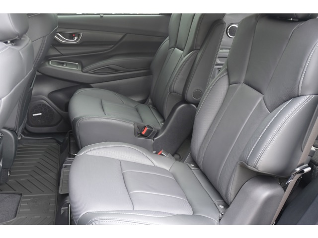 New 2026 SAPPHIRE BLUE PEARL Subaru Limited 7-Passenger image 31