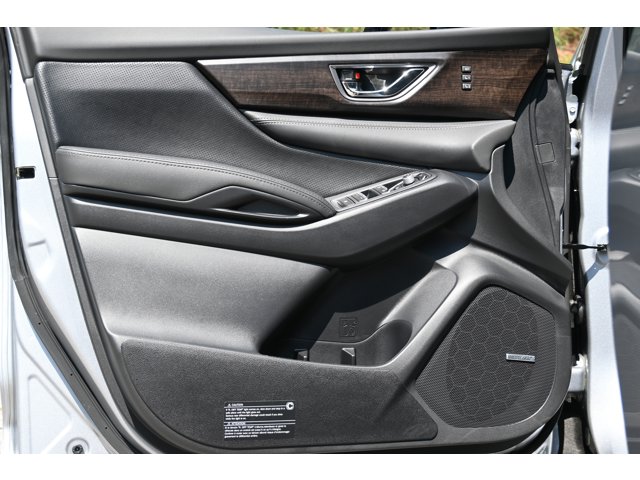 New 2027 ICE SILVER METALLIC Subaru Touring 7-Passenger image 13