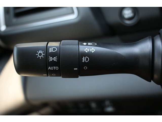 New 2027 ICE SILVER METALLIC Subaru Touring 7-Passenger image 28