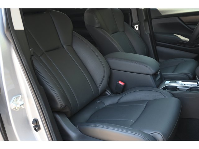 New 2027 ICE SILVER METALLIC Subaru Touring 7-Passenger image 33