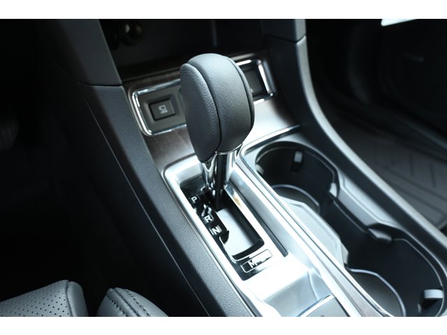 New 2027 CRYSTAL WHITE PEARL Subaru Touring 7-Passenger image 27