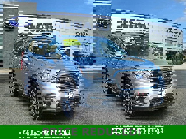 2022 Subaru Ascent Limited's photo