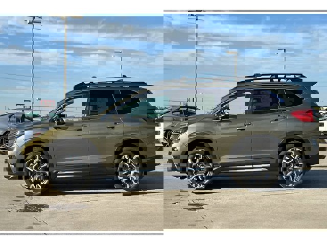 2025 Subaru Ascent Limited photo 6